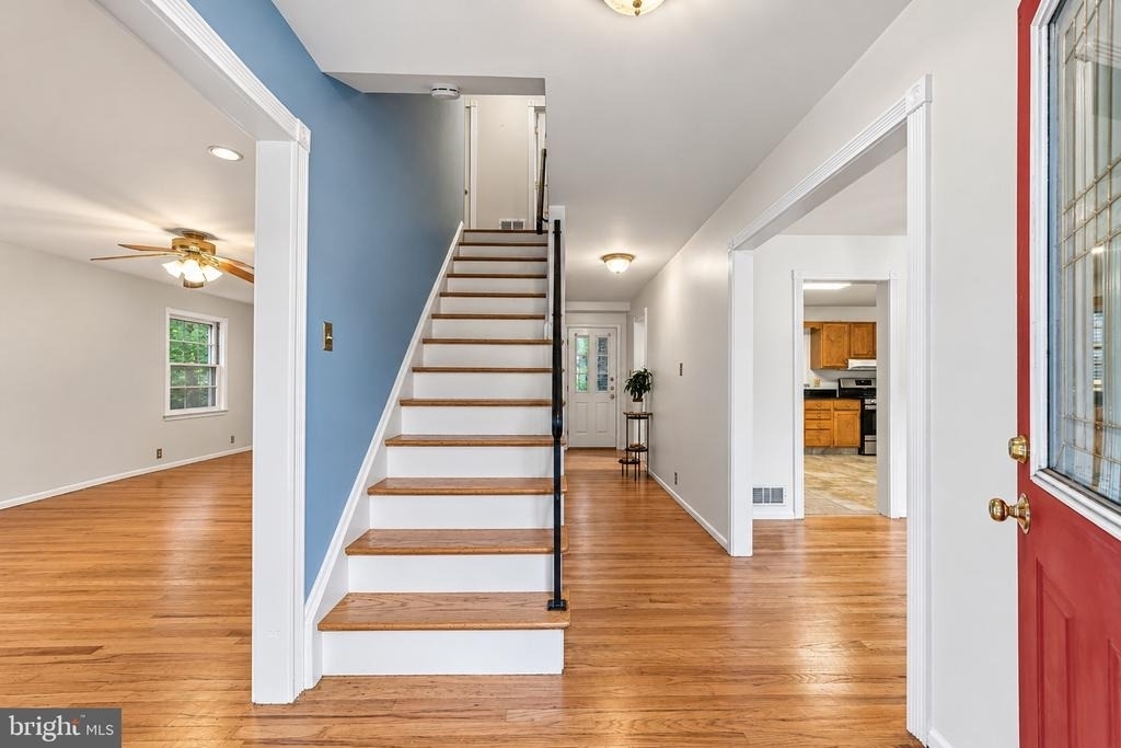 292 Glenn Avenue - Photo 2