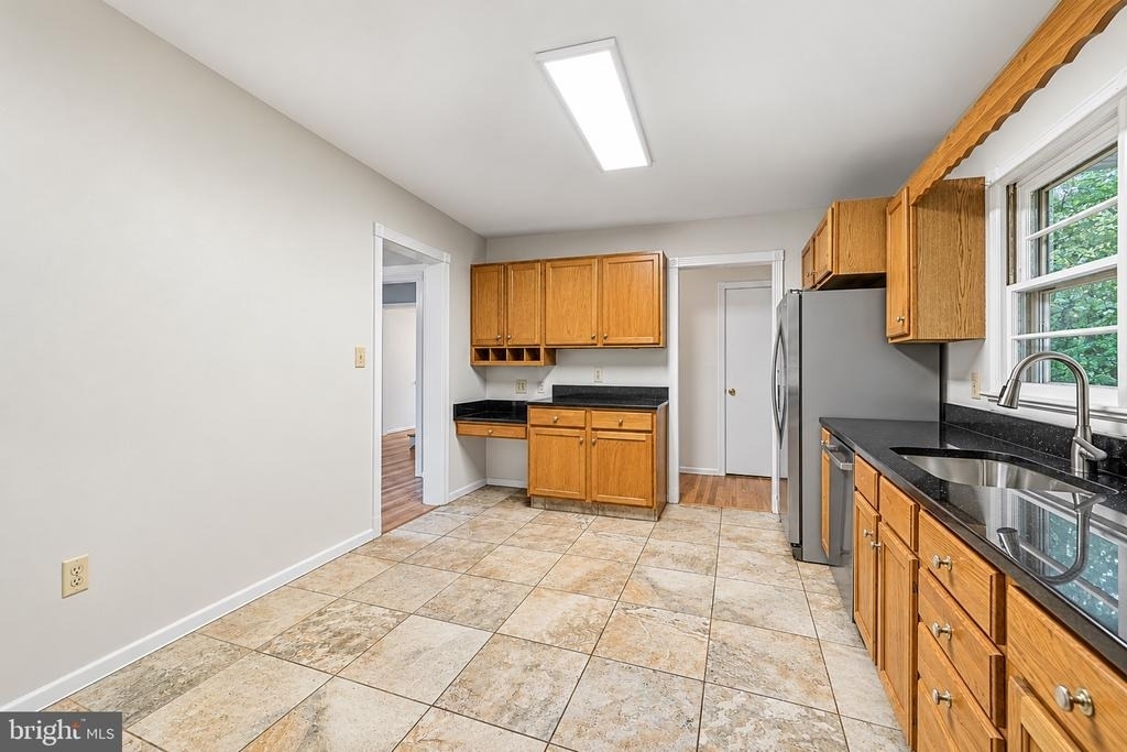 292 Glenn Avenue - Photo 8