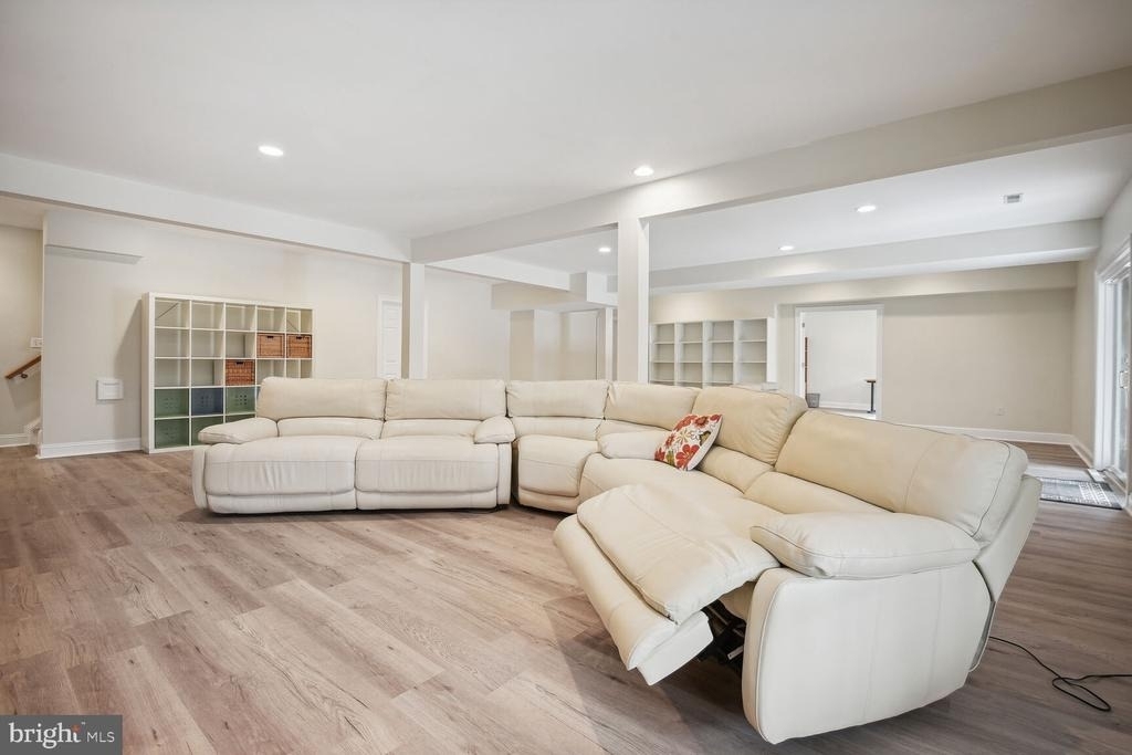 9724 Clagett Farm Drive - Photo 40