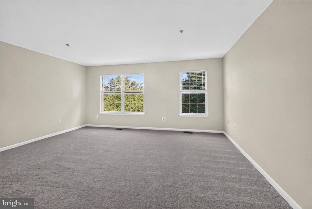 18997 Highstream Drive - Photo 12