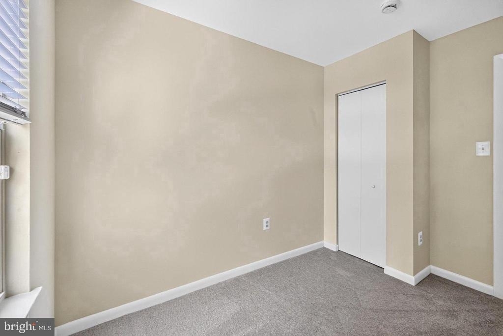 18997 Highstream Drive - Photo 16