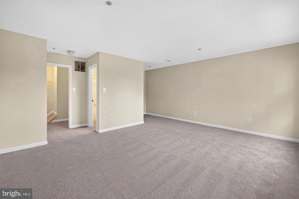 18997 Highstream Drive - Photo 11