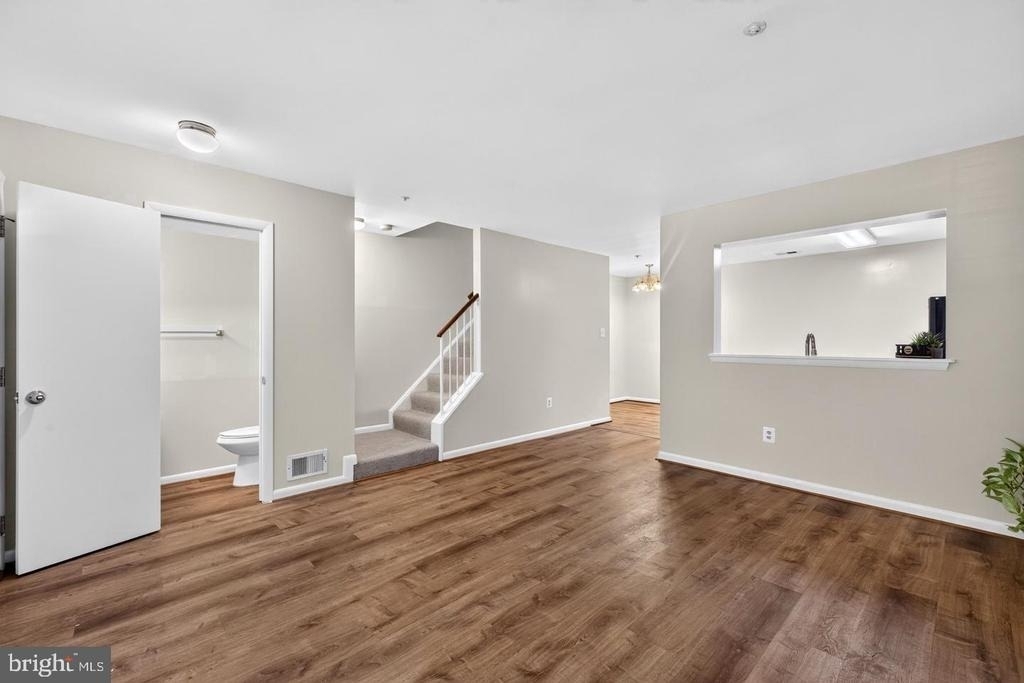 18997 Highstream Drive - Photo 2