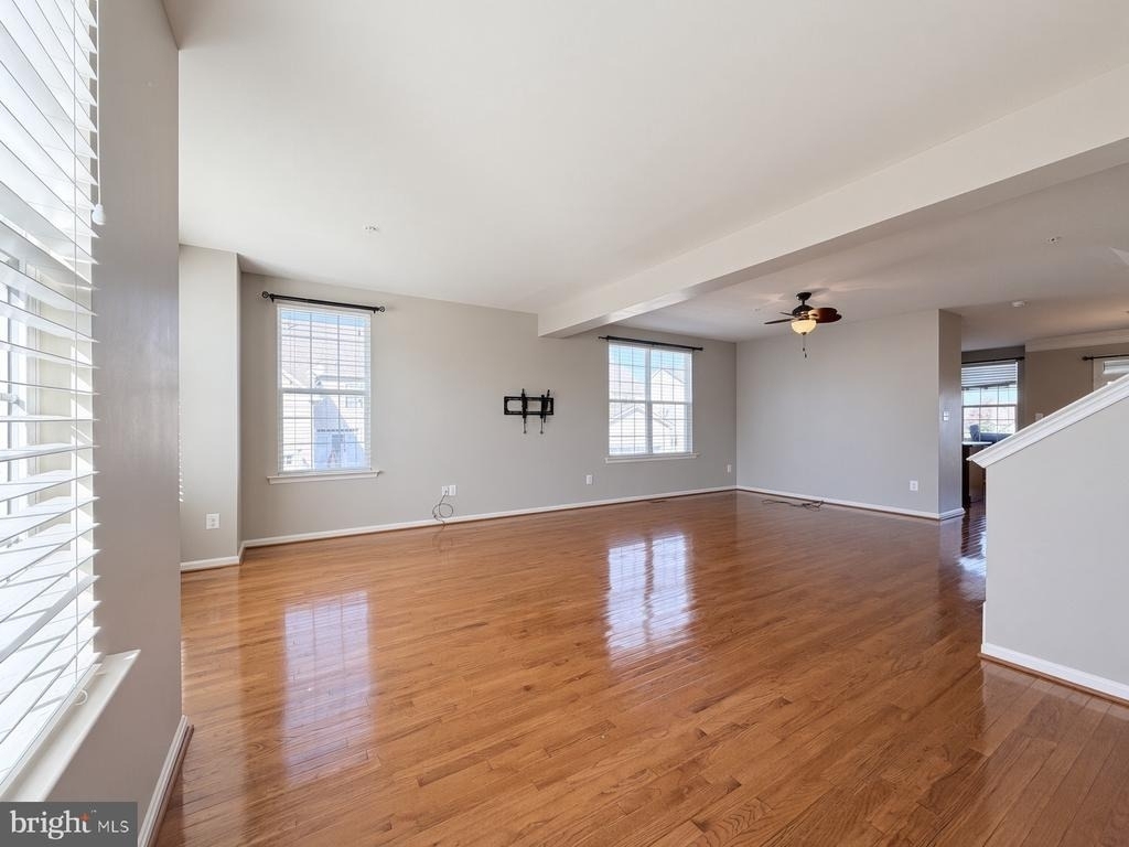 215 Marley Street - Photo 12