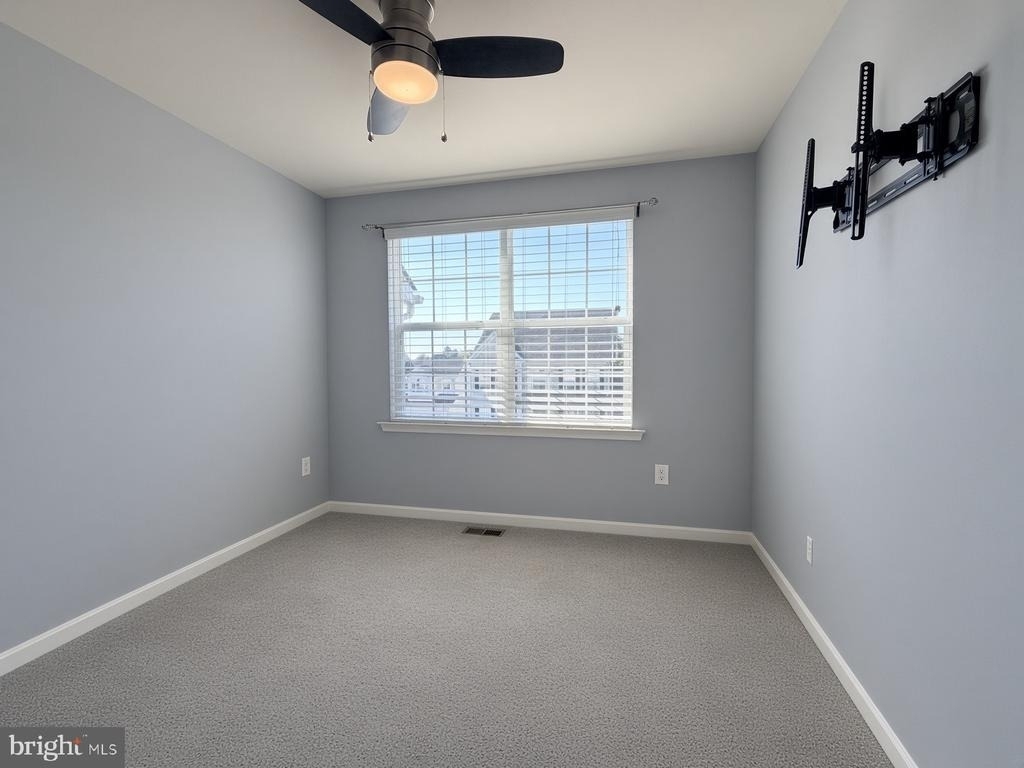 215 Marley Street - Photo 56