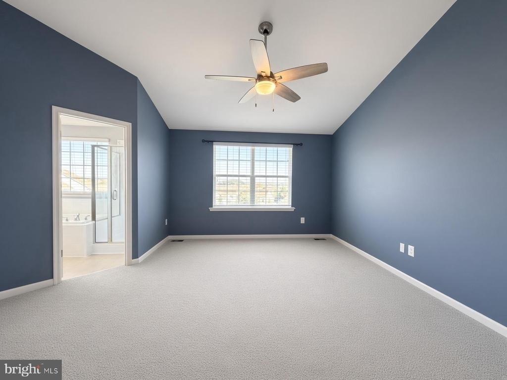 215 Marley Street - Photo 40