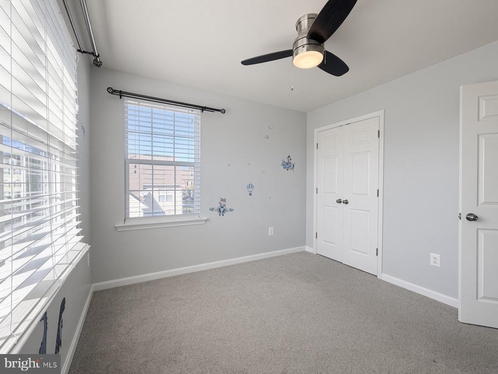 215 Marley Street - Photo 52