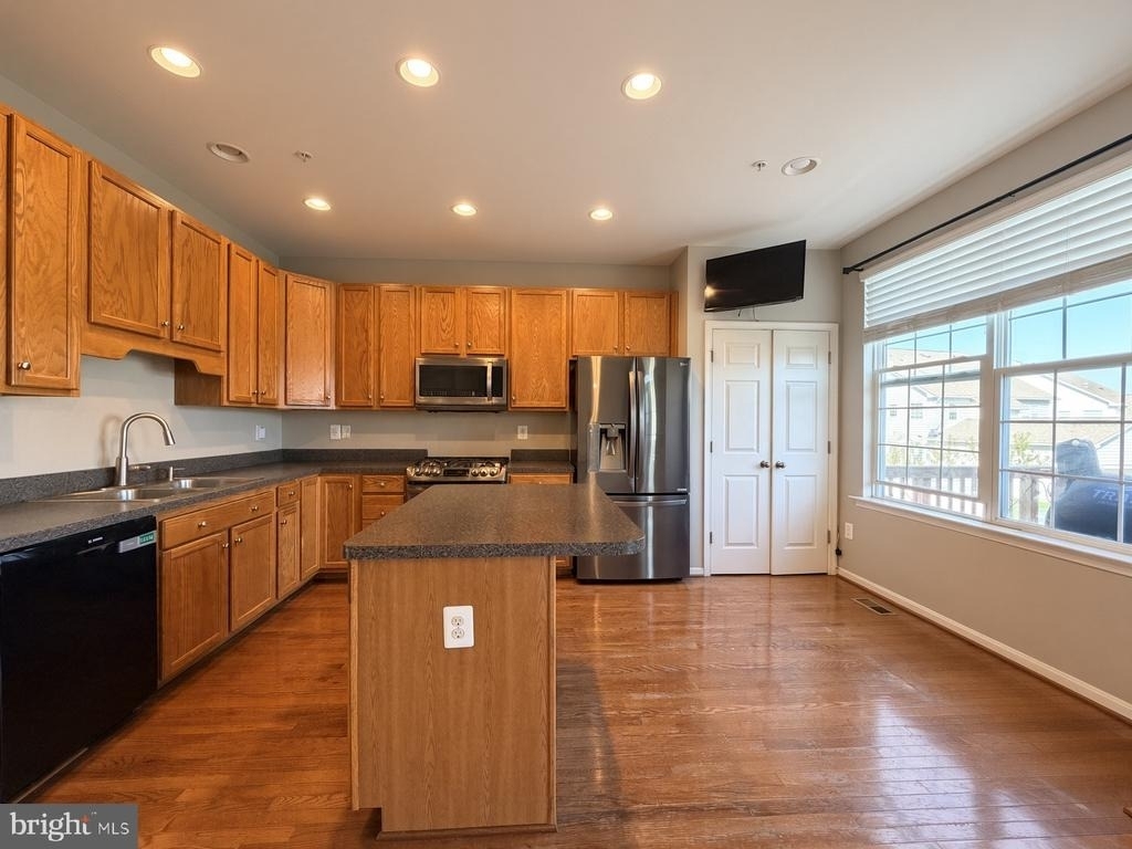 215 Marley Street - Photo 22