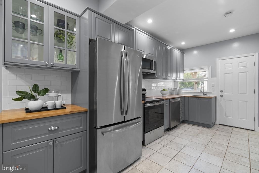 1253 William Street - Photo 12