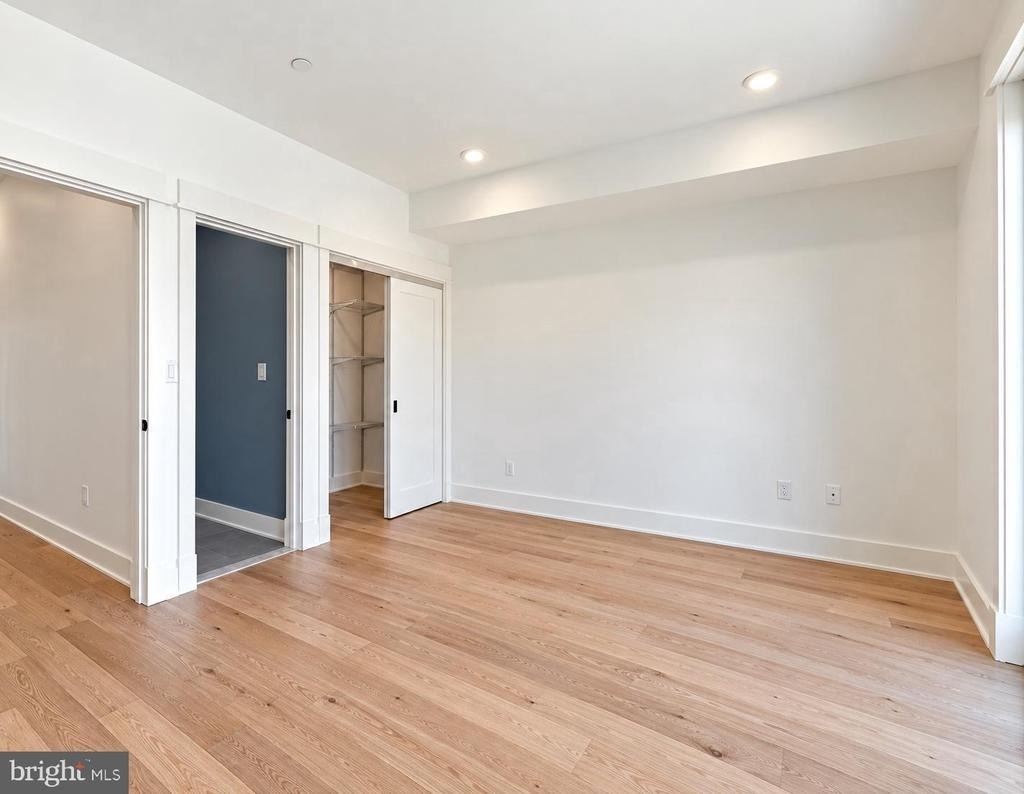 1605 Holbrook Street Ne - Photo 4