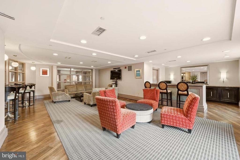 777 7th Street Nw - Photo 22