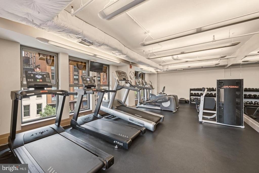 777 7th Street Nw - Photo 25