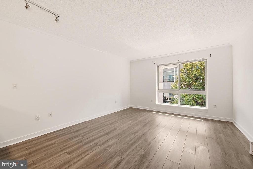 777 7th Street Nw - Photo 13