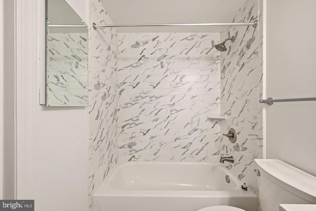 777 7th Street Nw - Photo 15