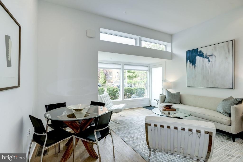 1106 T Street Nw - Photo 4