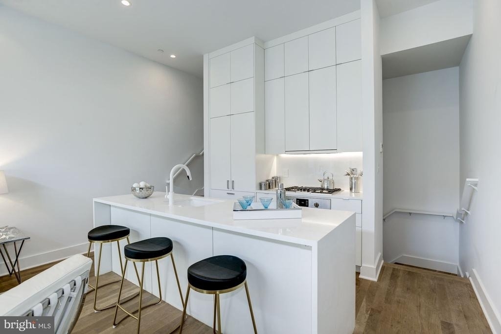 1106 T Street Nw - Photo 5