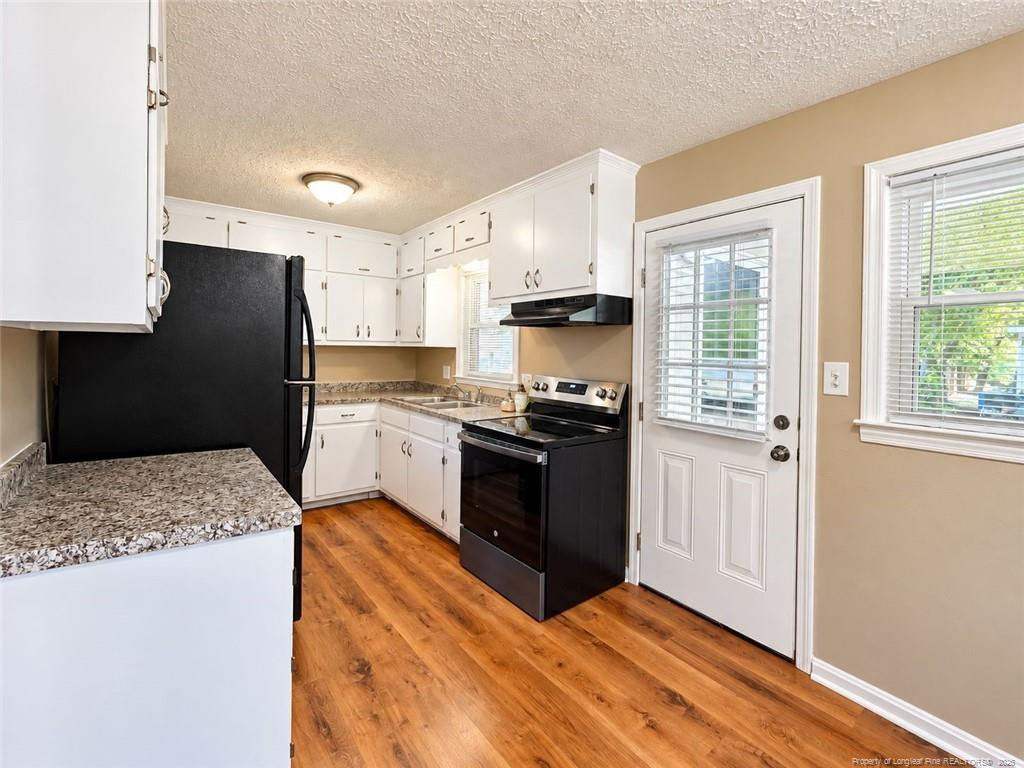 1905 White Street - Photo 2