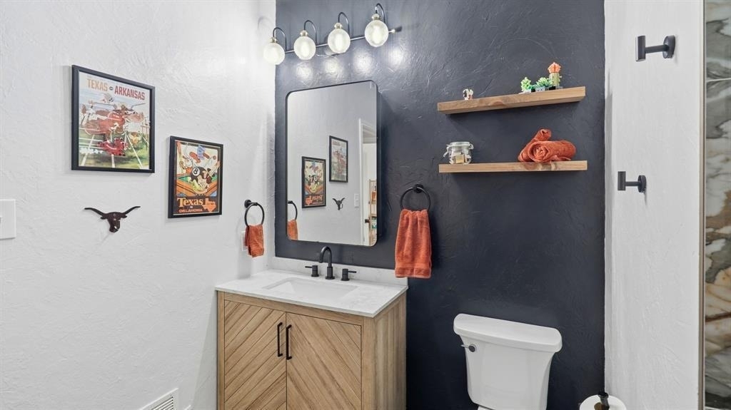 203 E 31st St - Photo 12