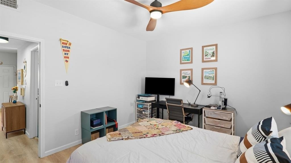 203 E 31st St - Photo 8