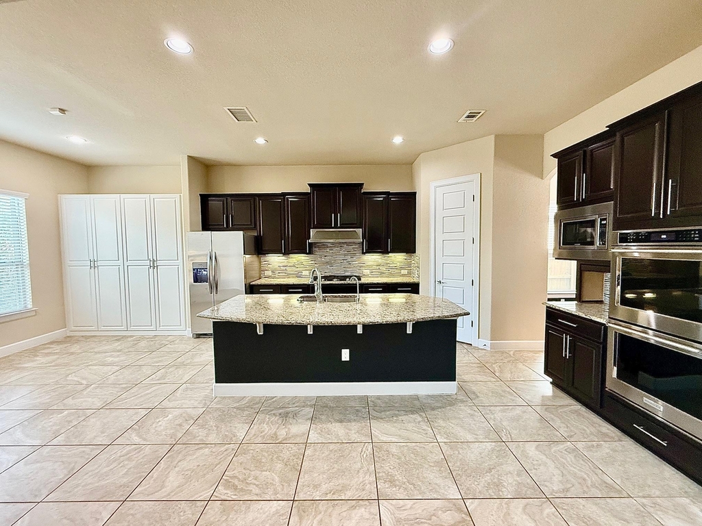 9605 Brians Path - Photo 3