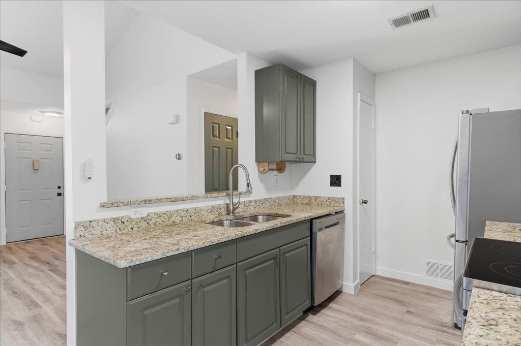 1015 E Yager Ln - Photo 9