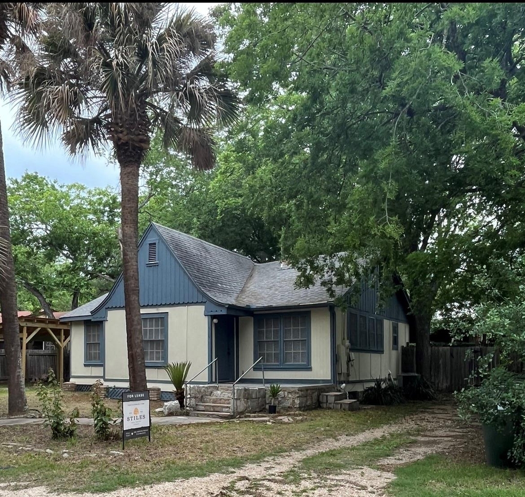 510 Harvey St - Photo 0