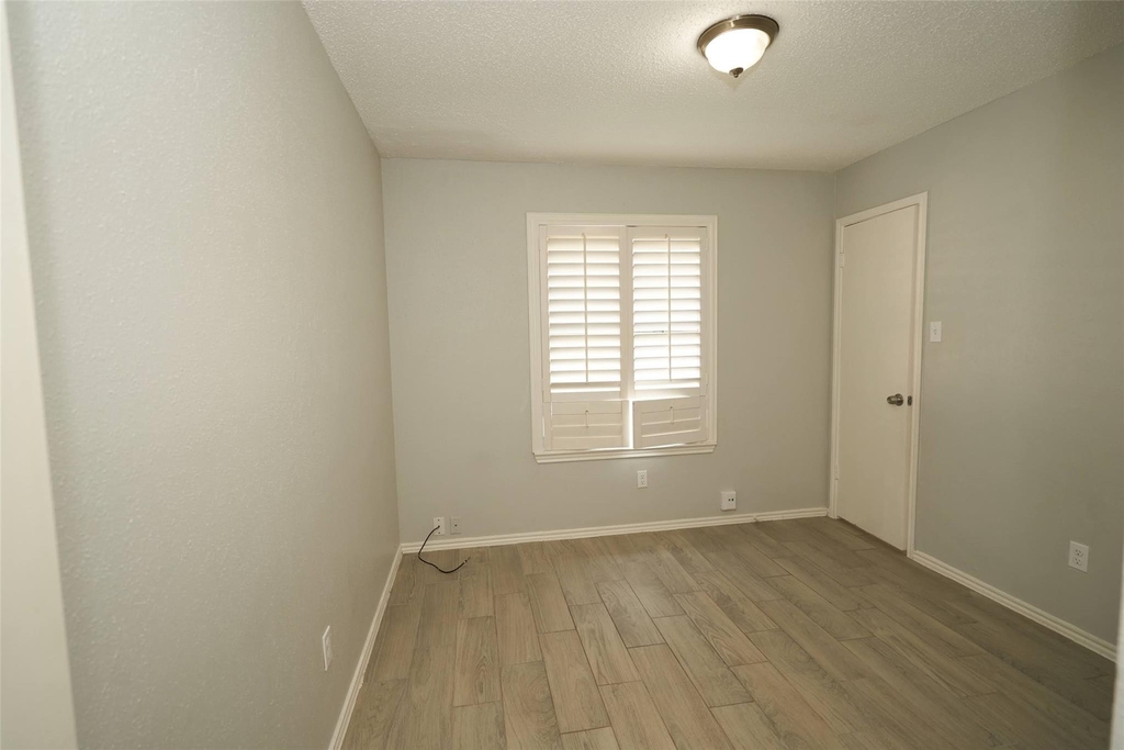 14305 Levering St - Photo 7