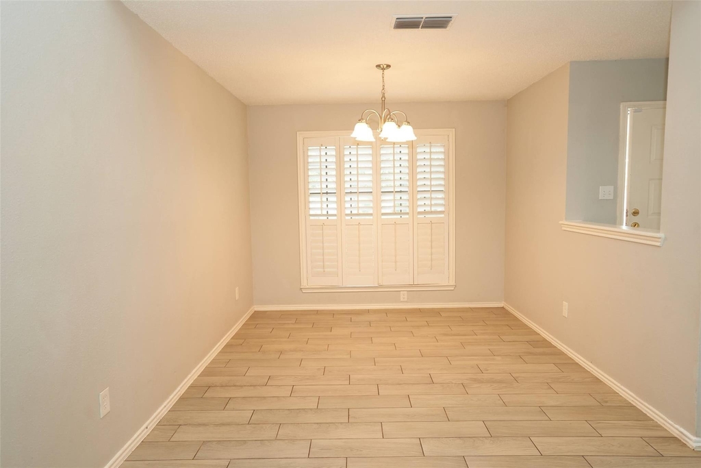 14305 Levering St - Photo 3