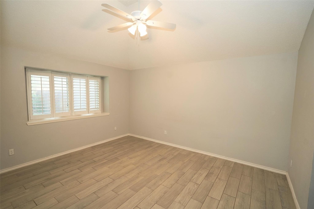 14305 Levering St - Photo 11