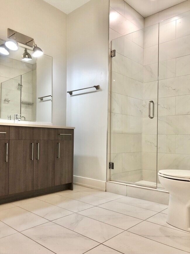 5055 S Dorchester Avenue - Photo 4