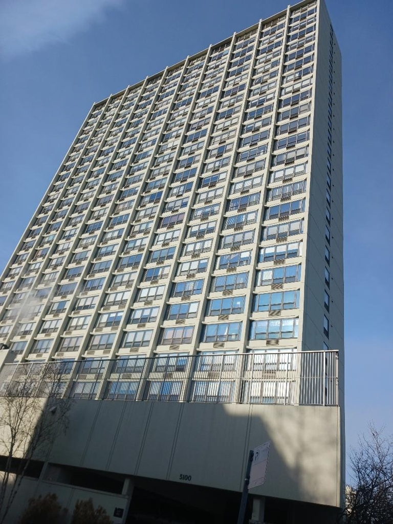 5100 N Marine Drive - Photo 2