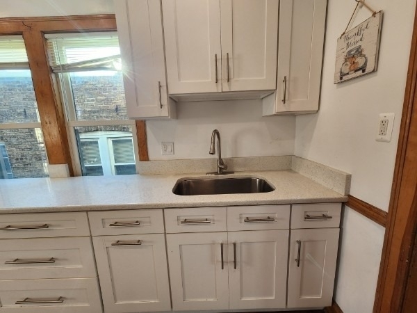 5357 W Montrose Avenue - Photo 8