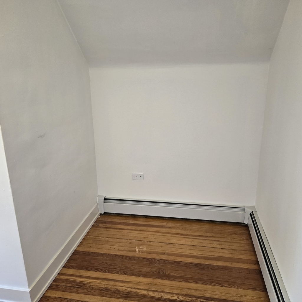 4137 N Bernard Street - Photo 2