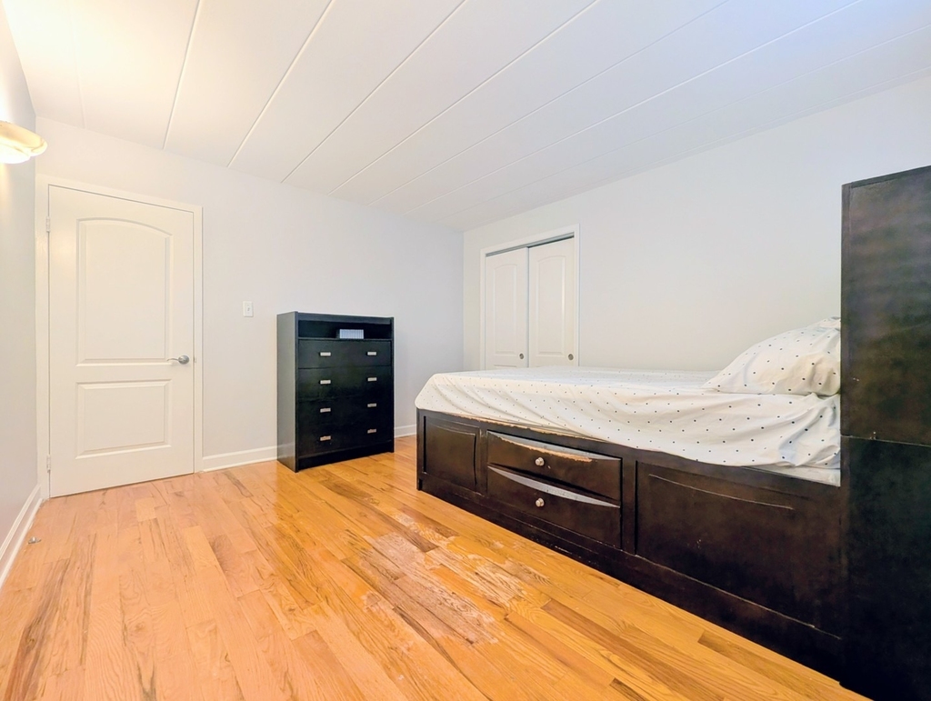 6161 N Hoyne Avenue - Photo 5