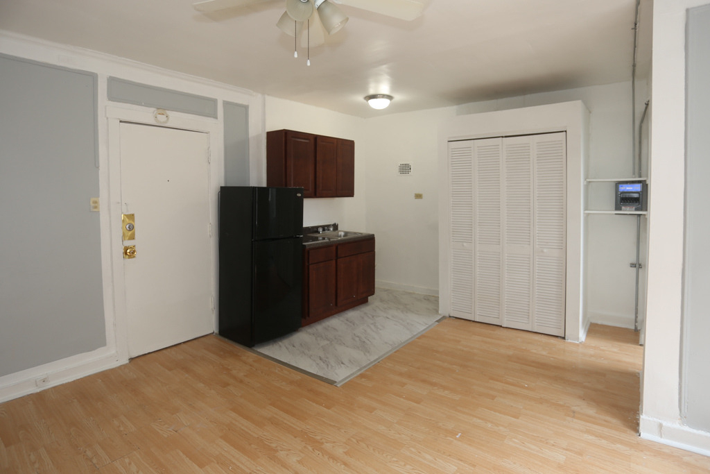 4735 N Beacon Street - Photo 9