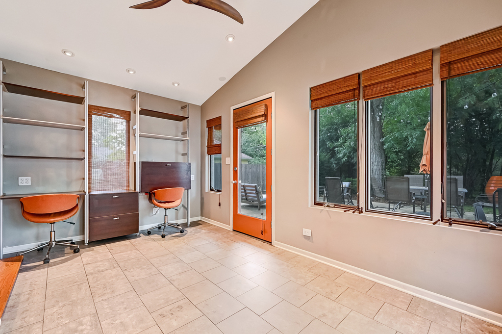 809 N Madison Street - Photo 12