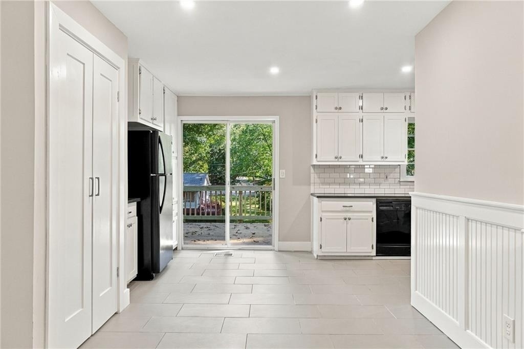 751 Smithstone Road Se - Photo 8