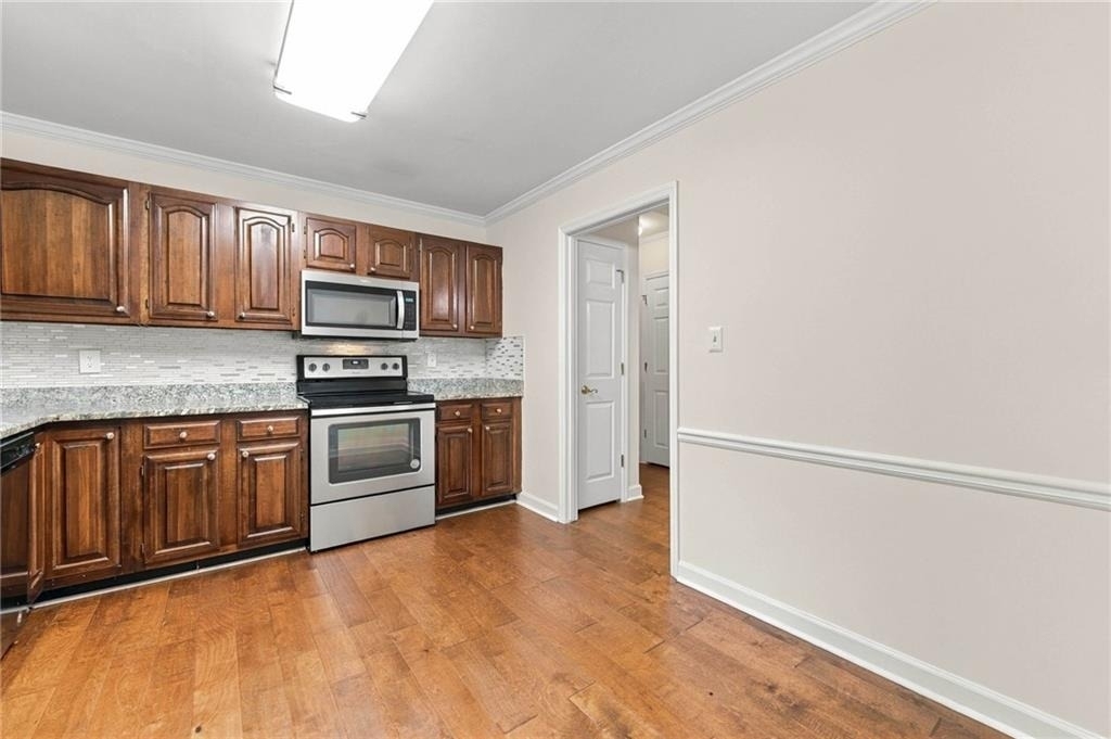 2012 Falcon Glen Court - Photo 9