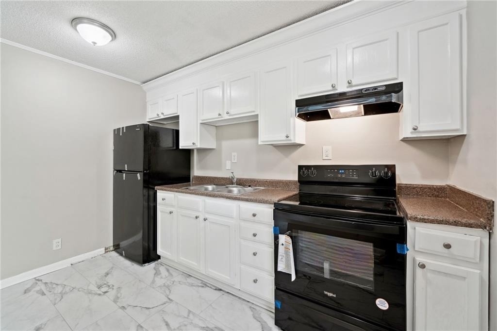 569 Lawton Street Sw - Photo 8