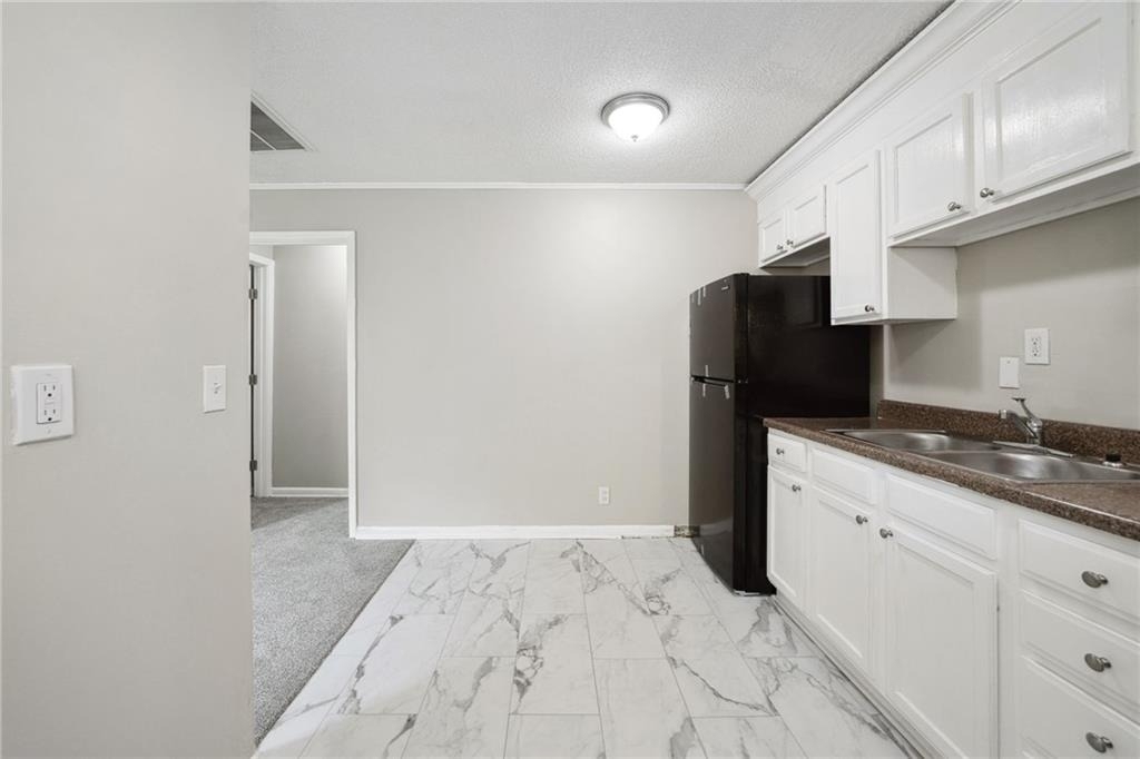 569 Lawton Street Sw - Photo 10