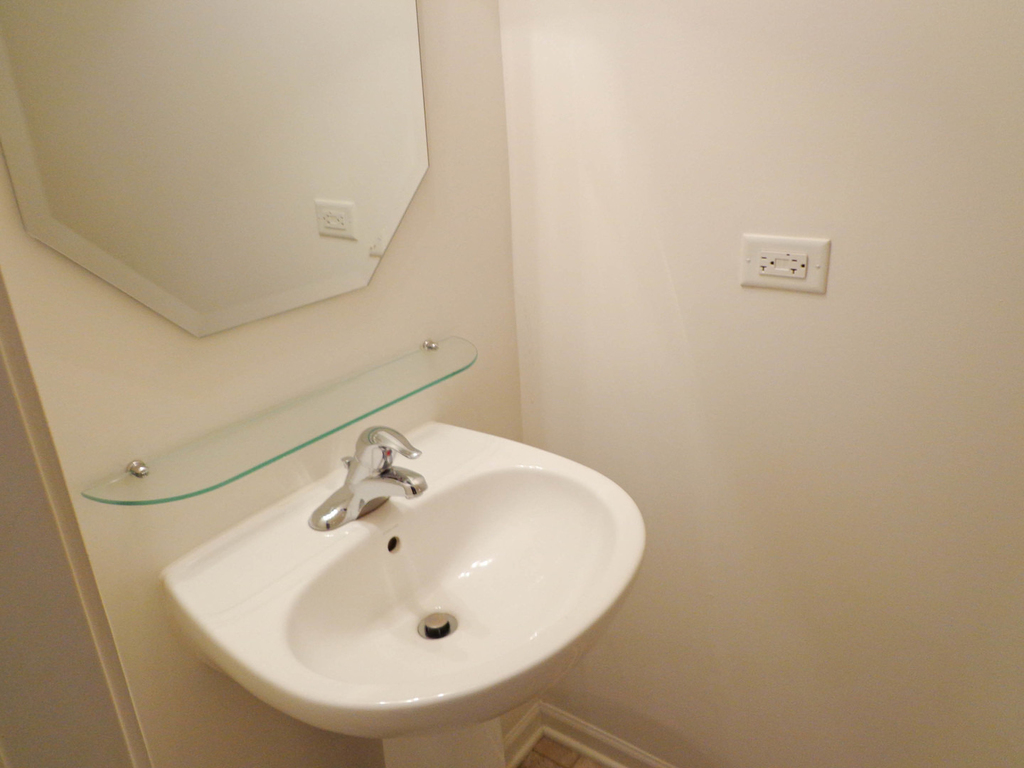 131 Bristol Lane - Photo 7