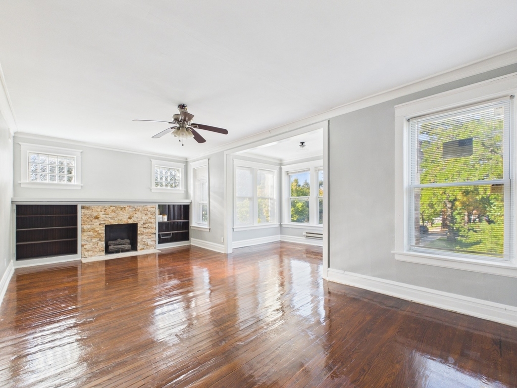 1525 W Garfield Boulevard - Photo 8