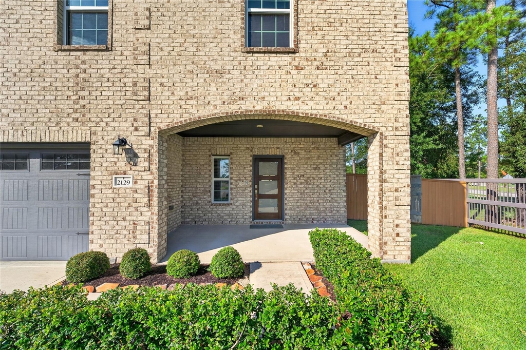 2129 Solstice Boulevard - Photo 2
