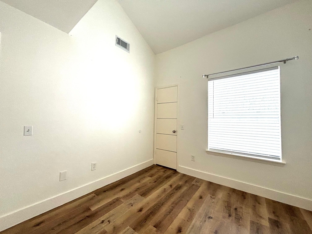 9809 Richmond Avenue - Photo 5