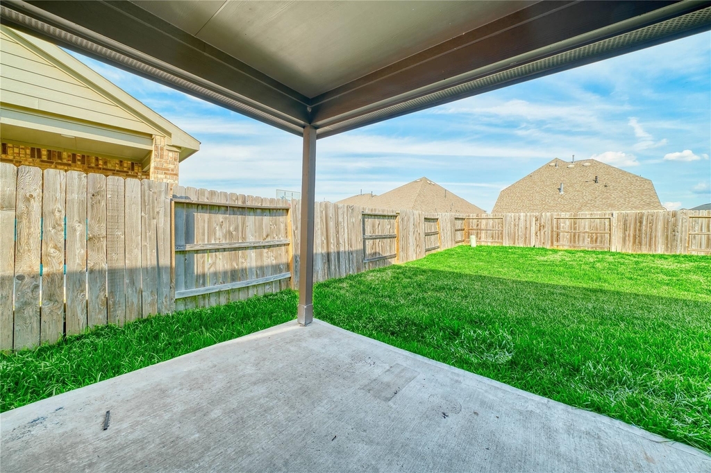 15226 Dinnet Berm Drive - Photo 28