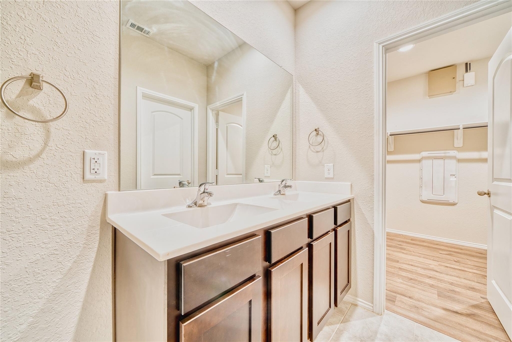 15226 Dinnet Berm Drive - Photo 15