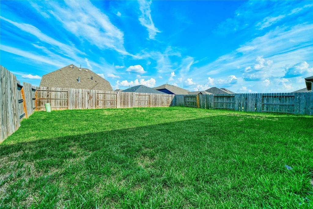 15226 Dinnet Berm Drive - Photo 29