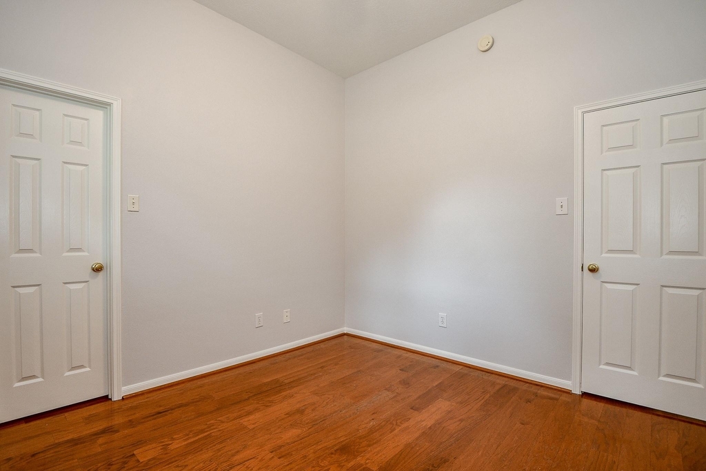 2811 Rayburn Ridge Drive - Photo 18