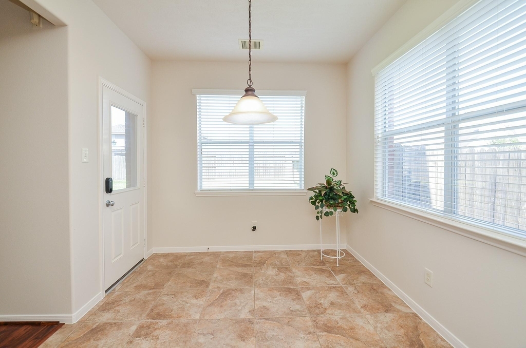 3607 Morgans Cove Court - Photo 17