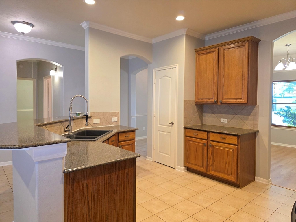 611 Arbor Green Lane - Photo 9